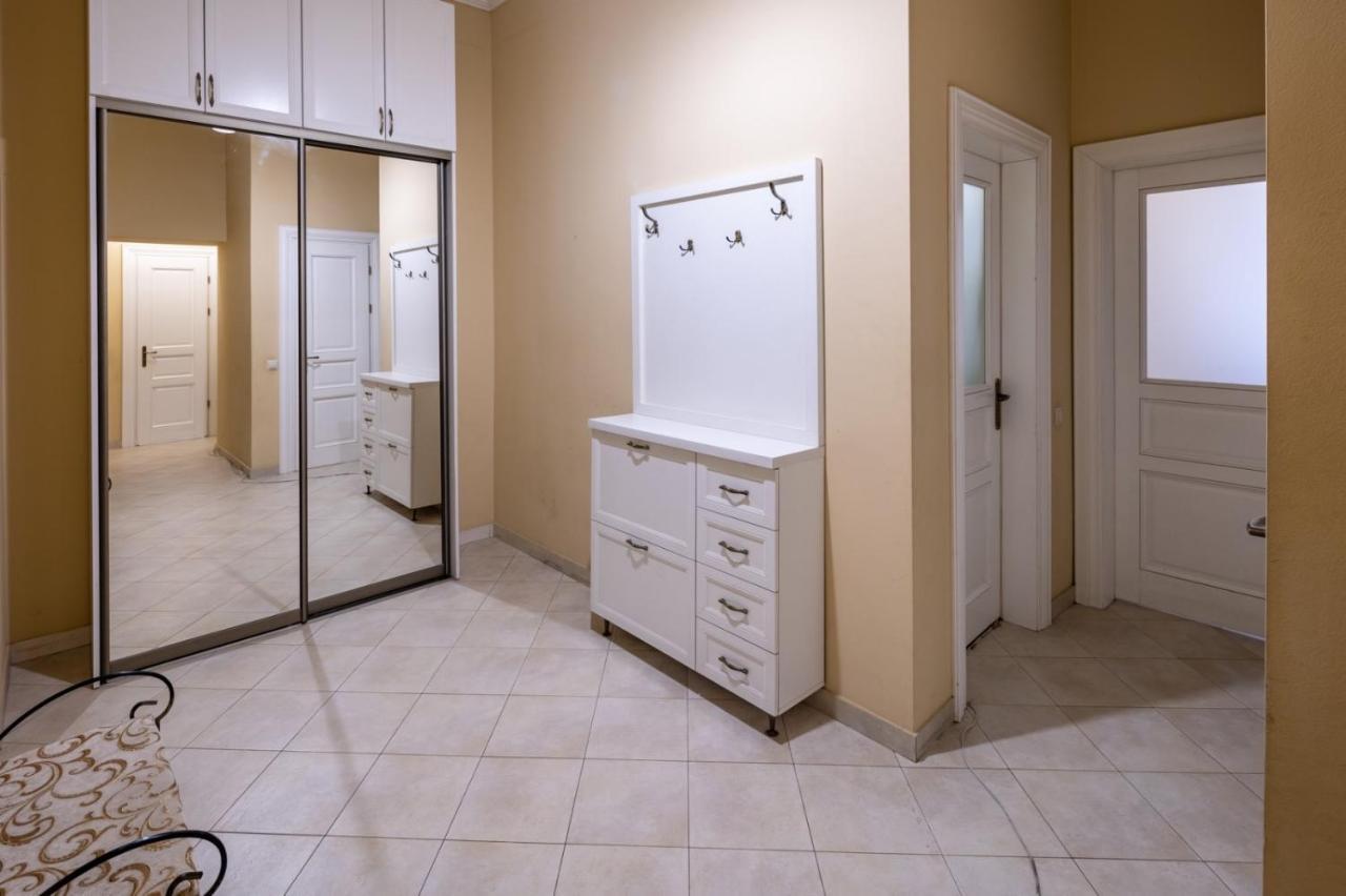 Romari Сербська 9 Apartment ลวีฟ ภายนอก รูปภาพ