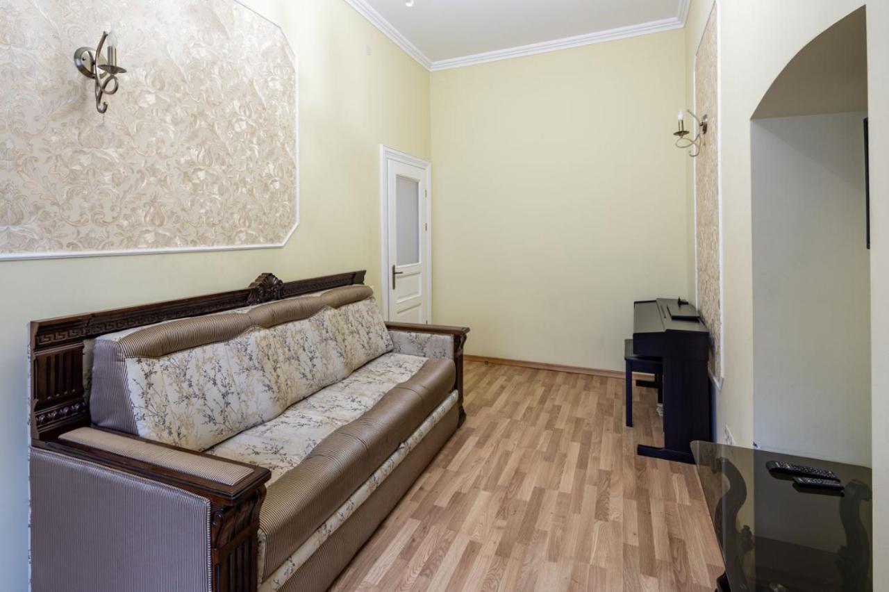 Romari Сербська 9 Apartment ลวีฟ ภายนอก รูปภาพ